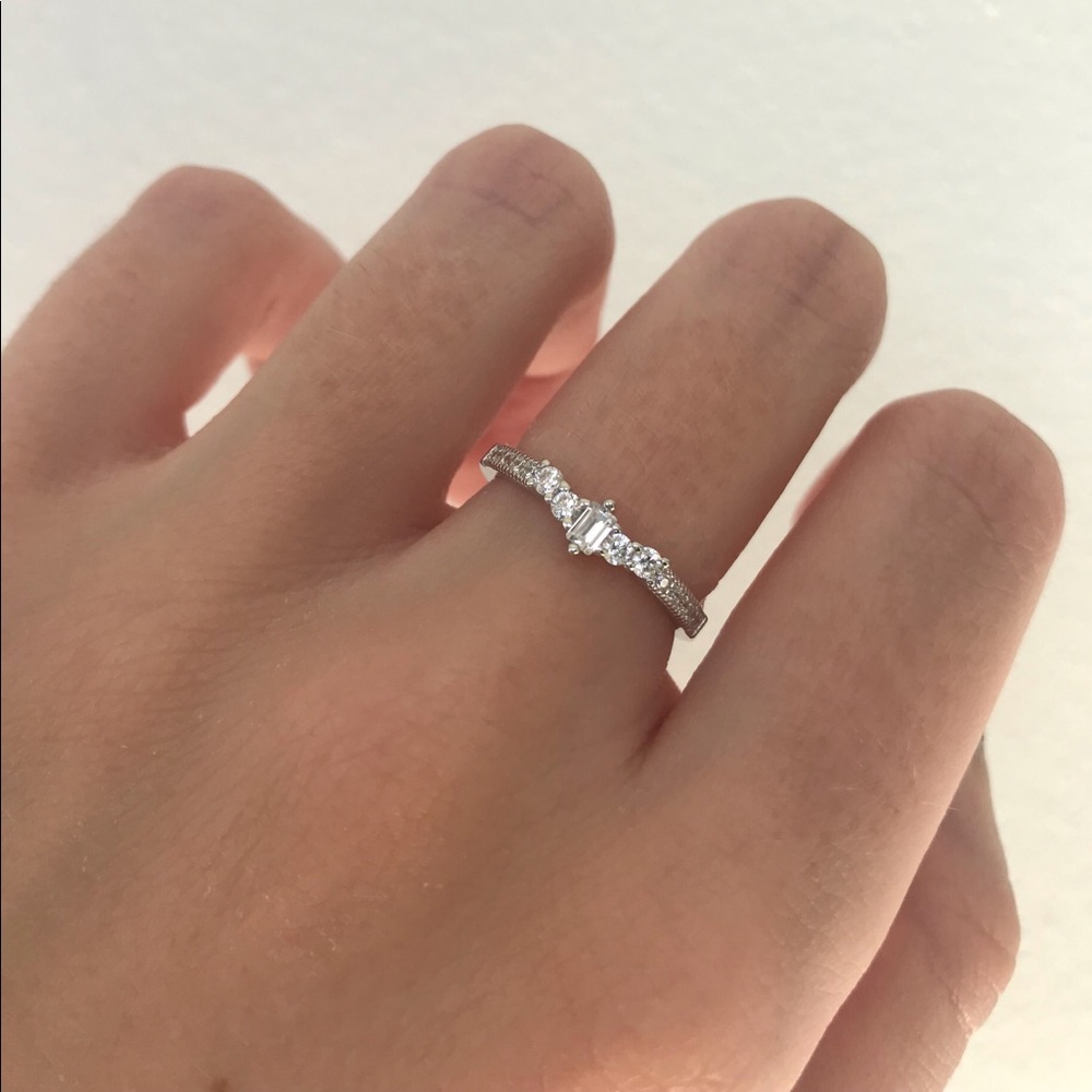 925 Sterling Silver Emerald Cut Ring - Picture 7 of 9